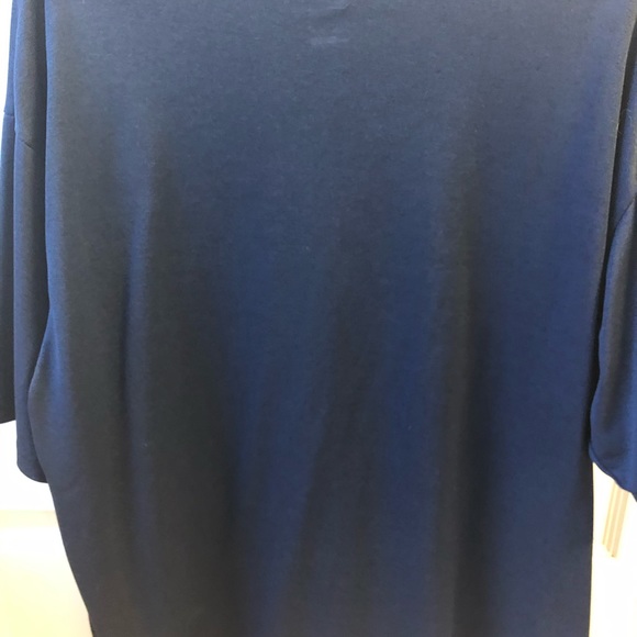 Nike Dri Fit Short Sleeve Tee Shirt Like New - Picture 2 of 3